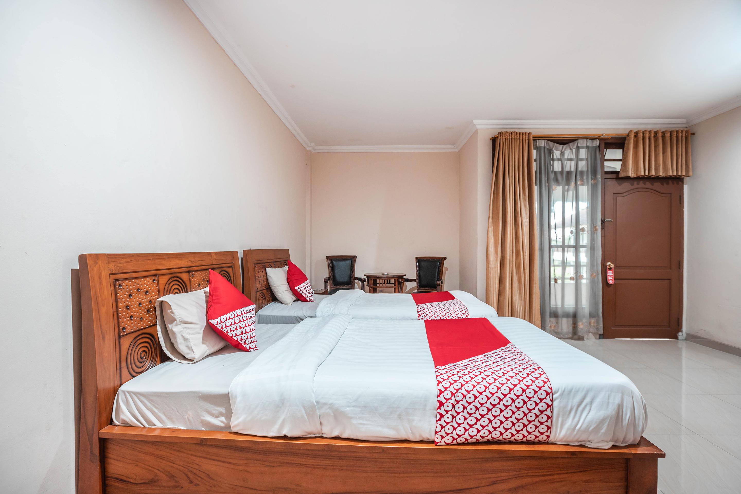 Super Oyo 686 Bunga Karang Hotel Bekasi Eksteriør billede