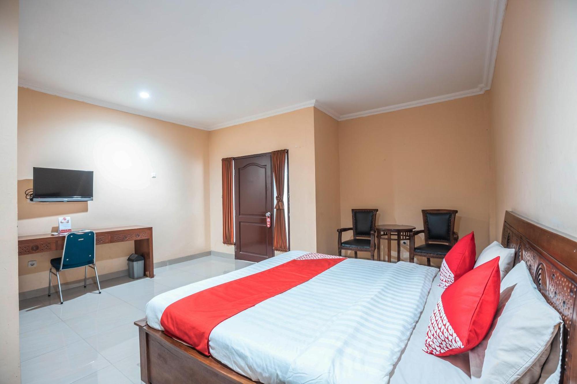 Super Oyo 686 Bunga Karang Hotel Bekasi Eksteriør billede